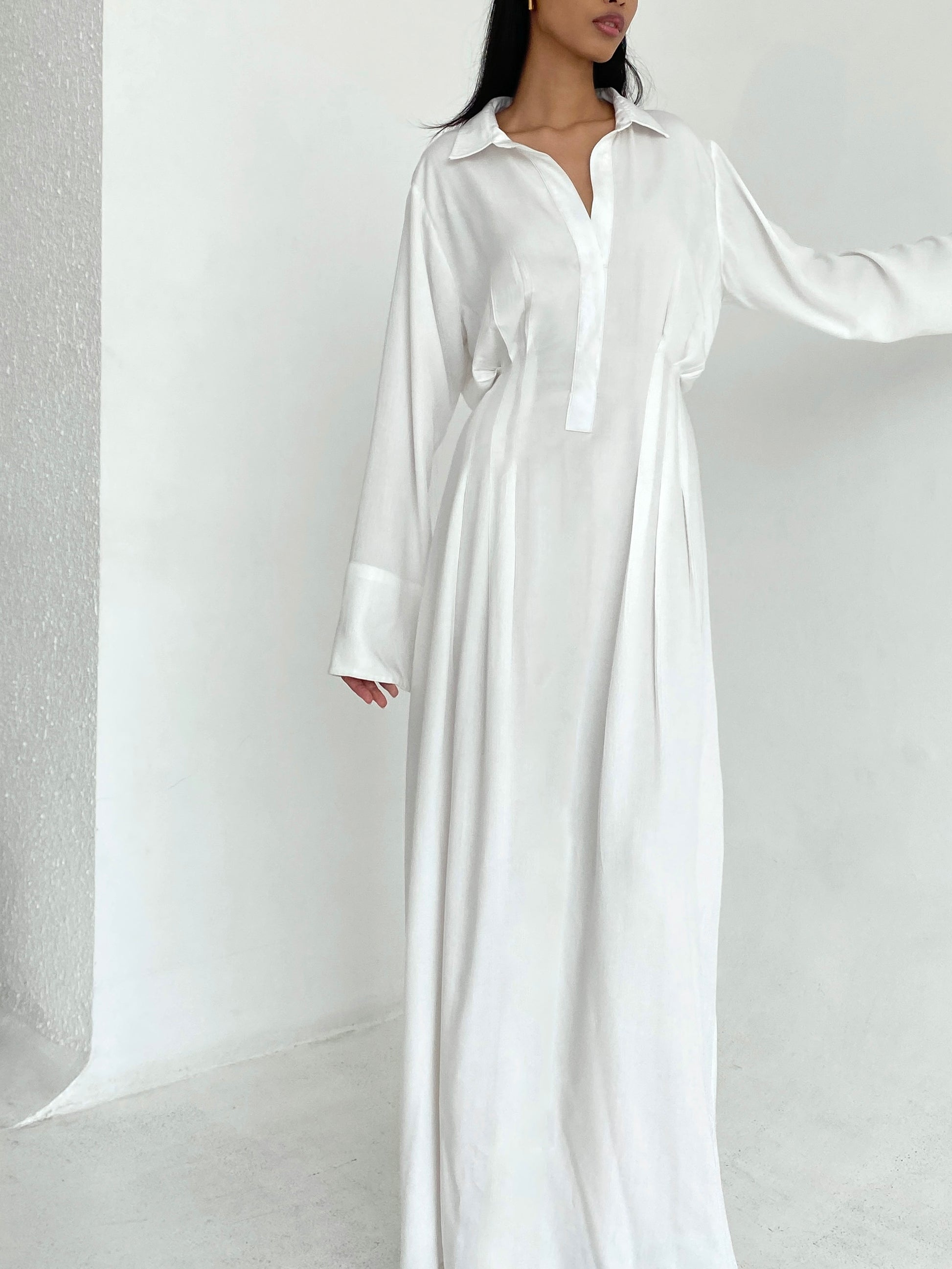 Cinched Maxi Shirt Dress in White | inner included XL/XXL | Preorder ships in ~3 weeks Cinched Maxi Shirt Dress in White | inner included XL/XXL | Preorder ships in ~3 weeks