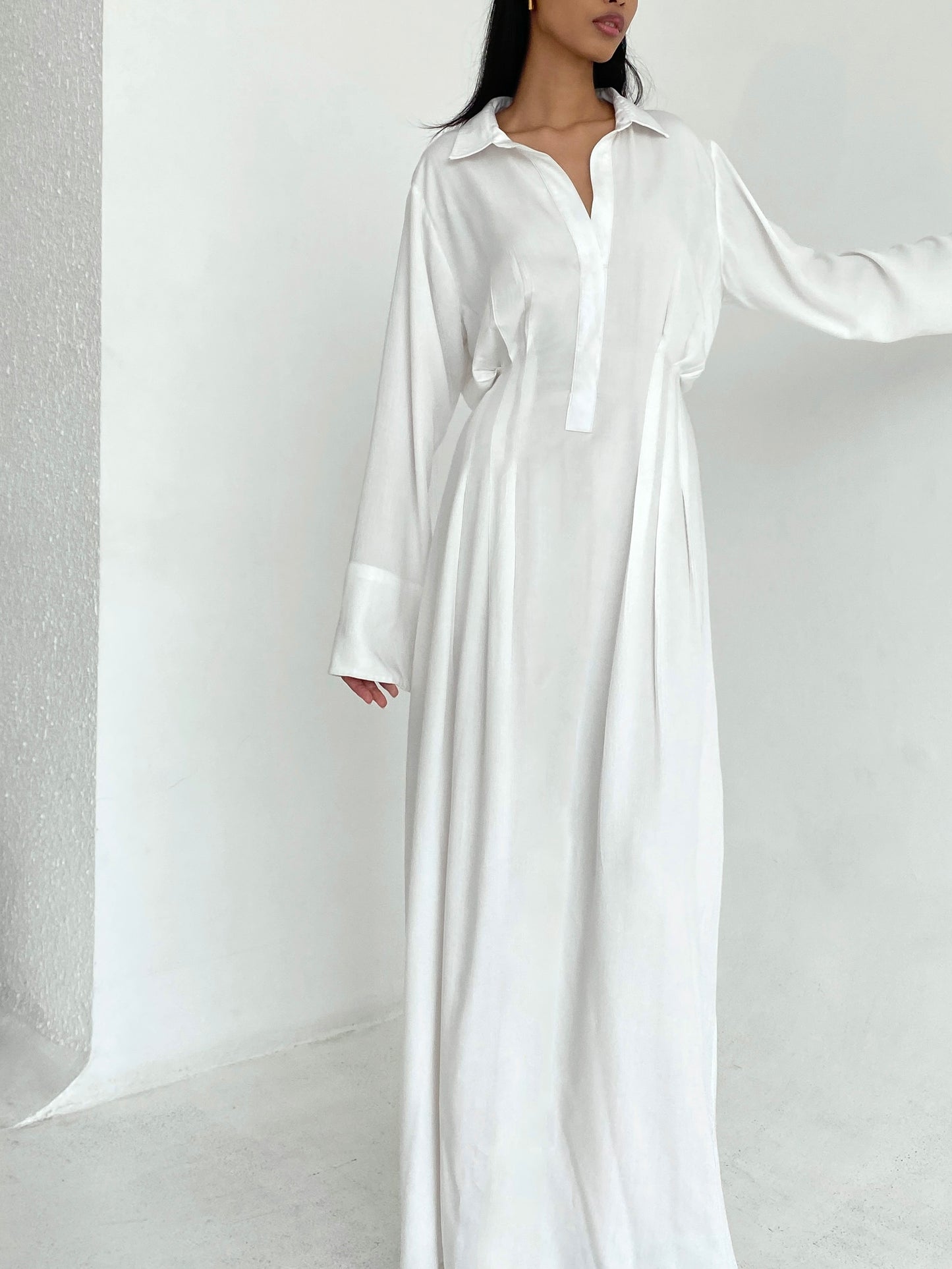 Cinched Maxi Shirt Dress in White | inner included