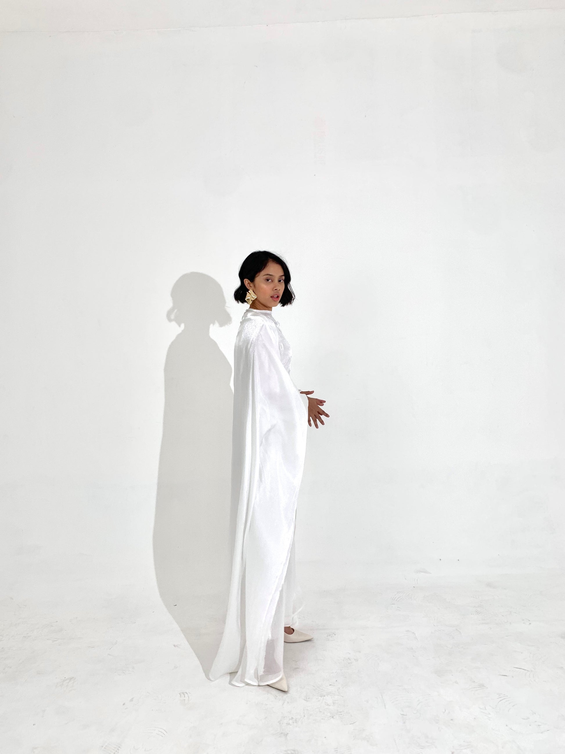 Sheen Kaftan Dress in Pearl