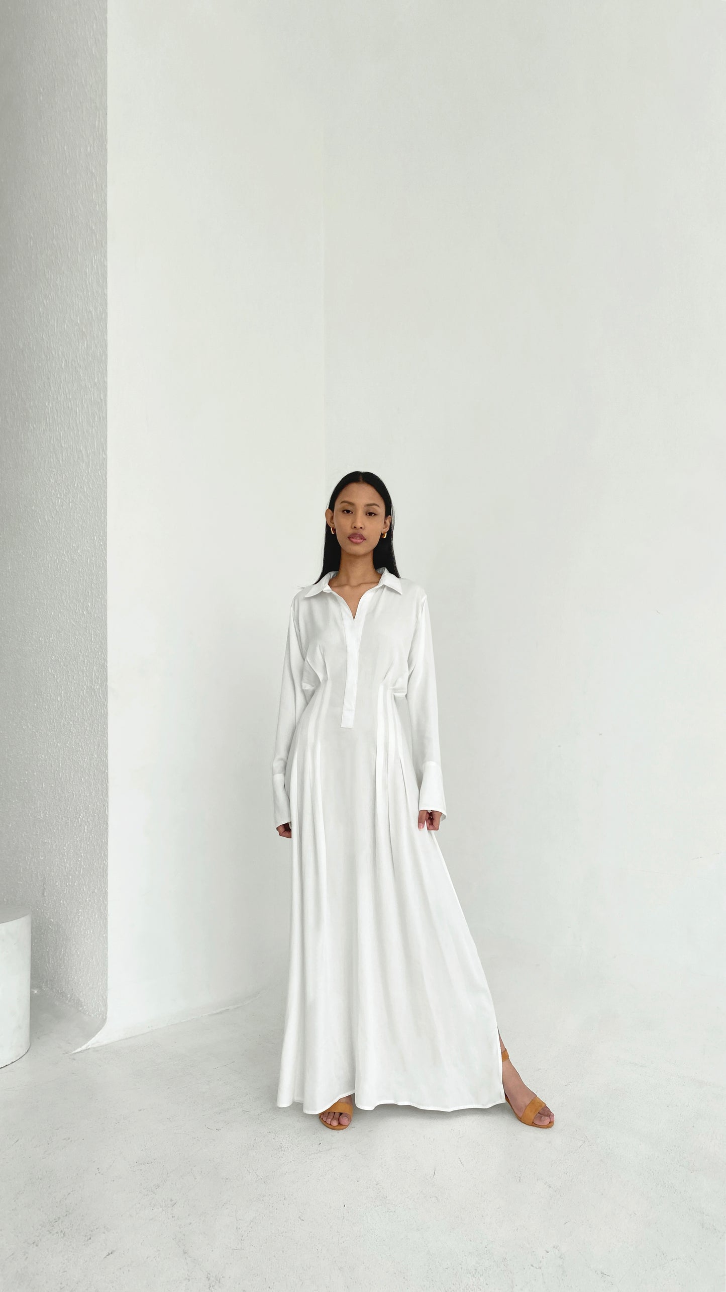 Cinched Maxi Shirt Dress in White | inner included