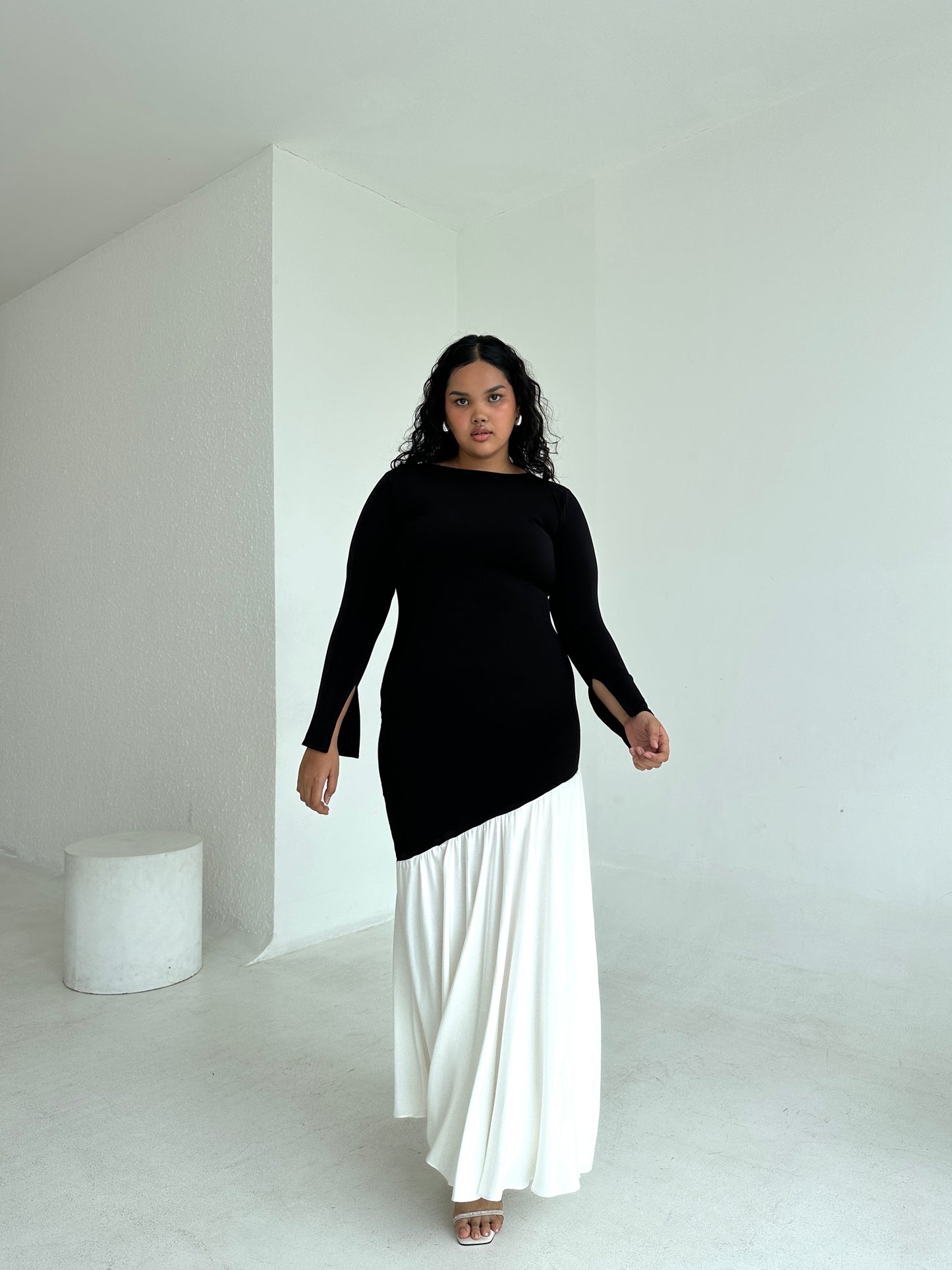 Black/White Colorblock Asymmetrical Dress