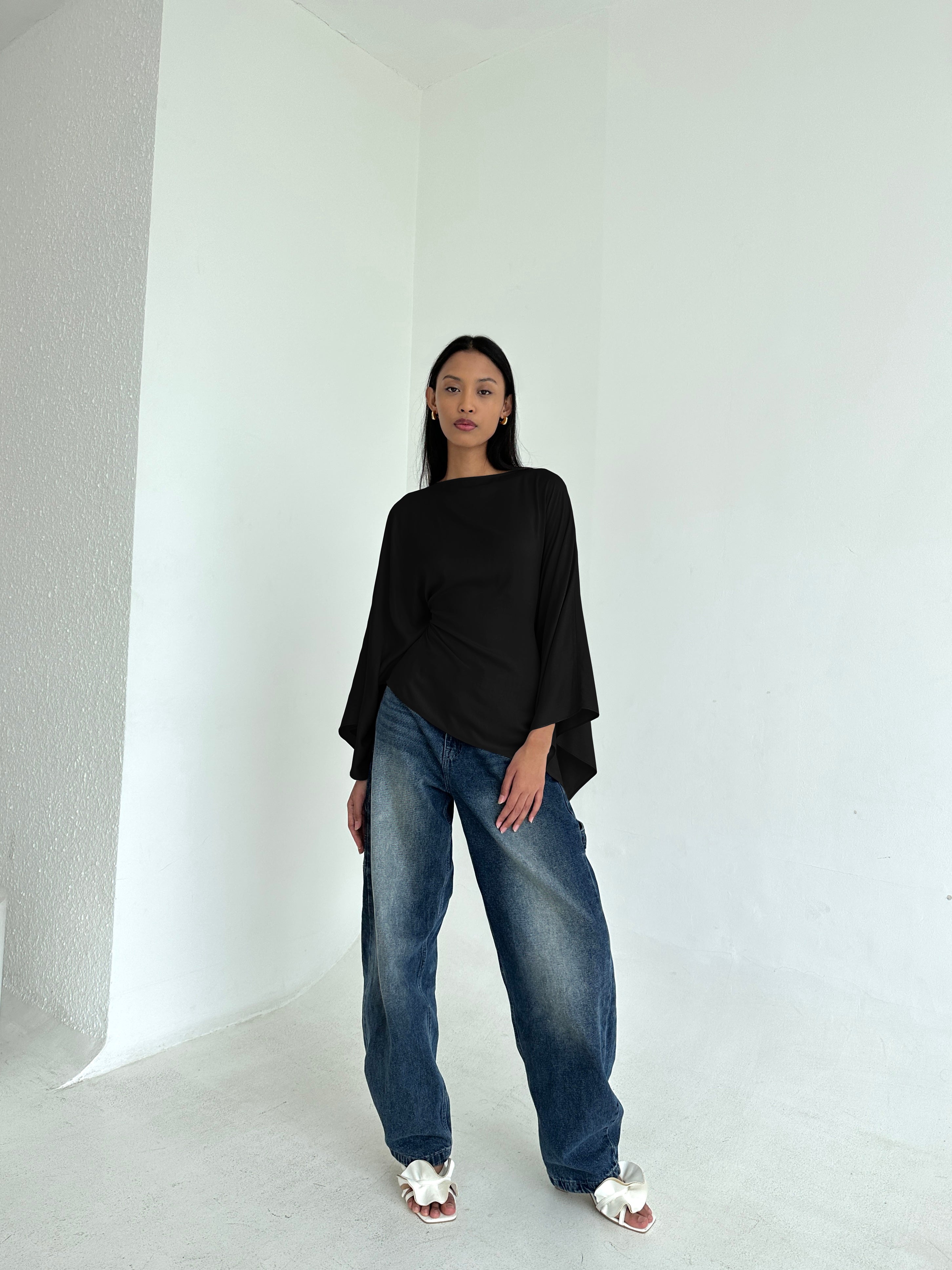 ESMÉ Butterfly Cape Batwing Poncho Top in Black – Esmé New York