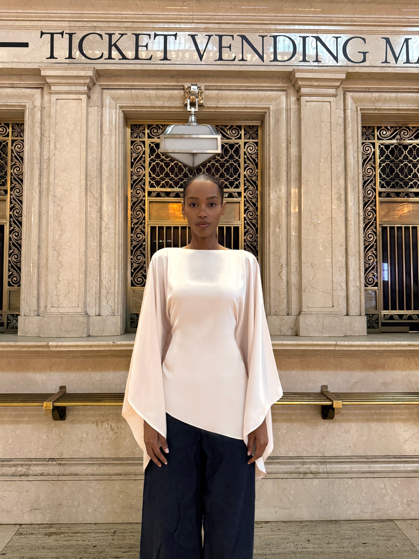 Esmé New York WHITE IVORY butterfly top adjustable ties waist long sleeve asymmetrical