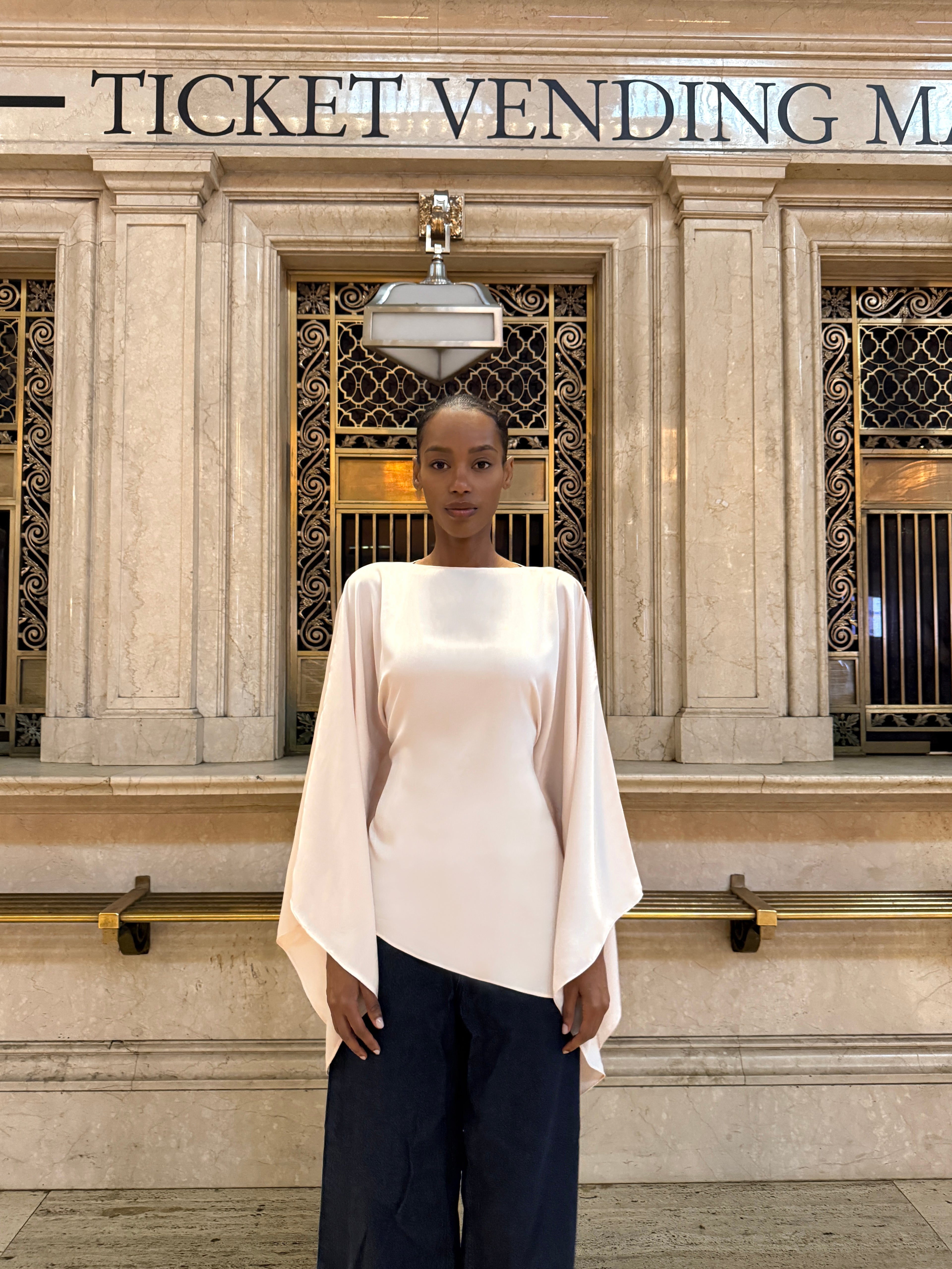 Esmé New York WHITE IVORY butterfly top adjustable ties waist long sleeve asymmetrical