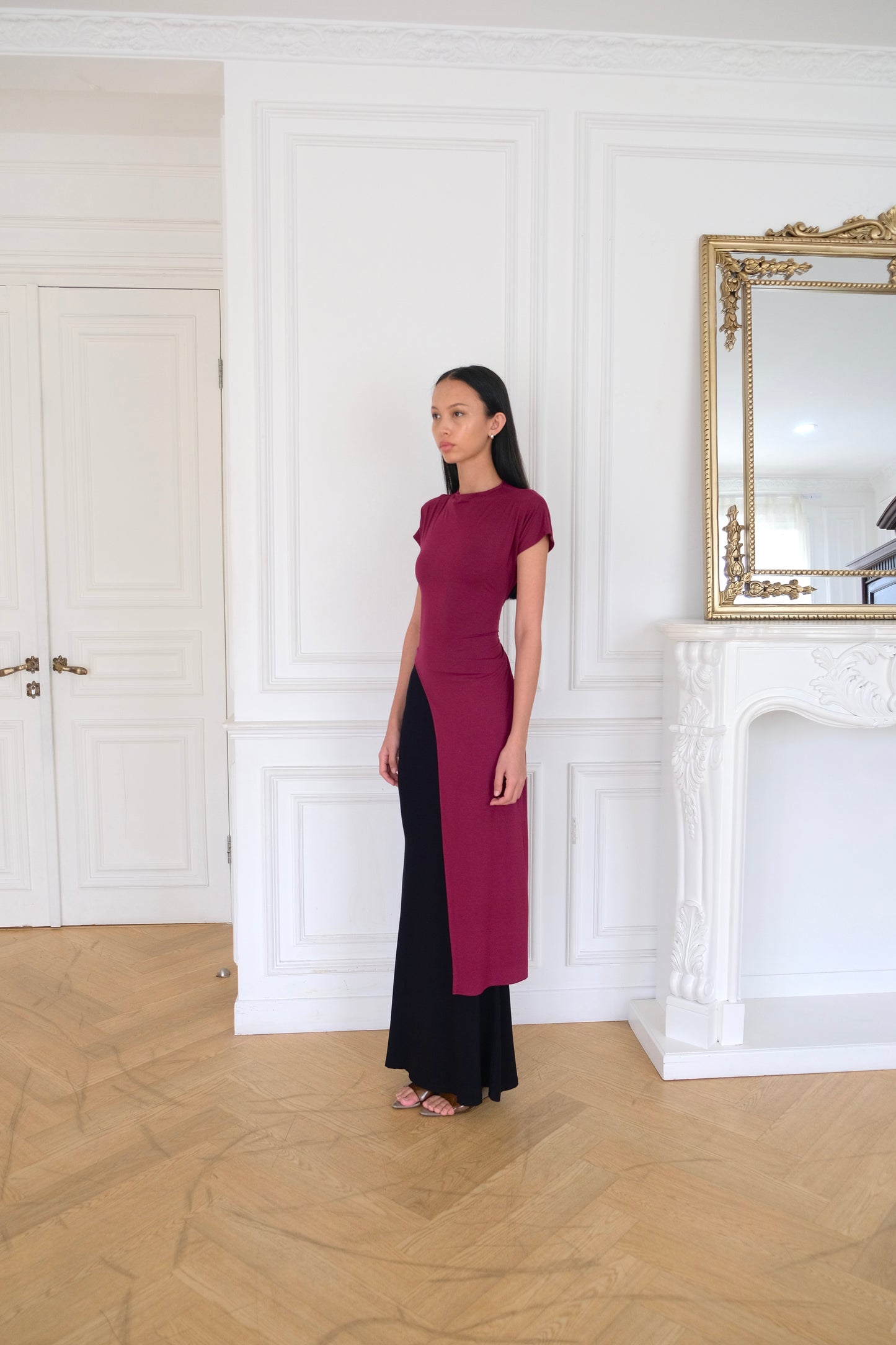 ORIA Short-Sleeve Asymmetrical Long Top