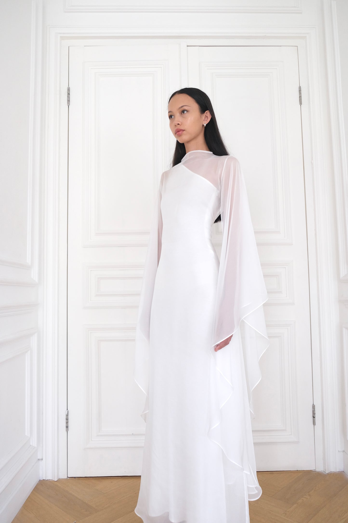 ALUNA Fluid Long Dress in White