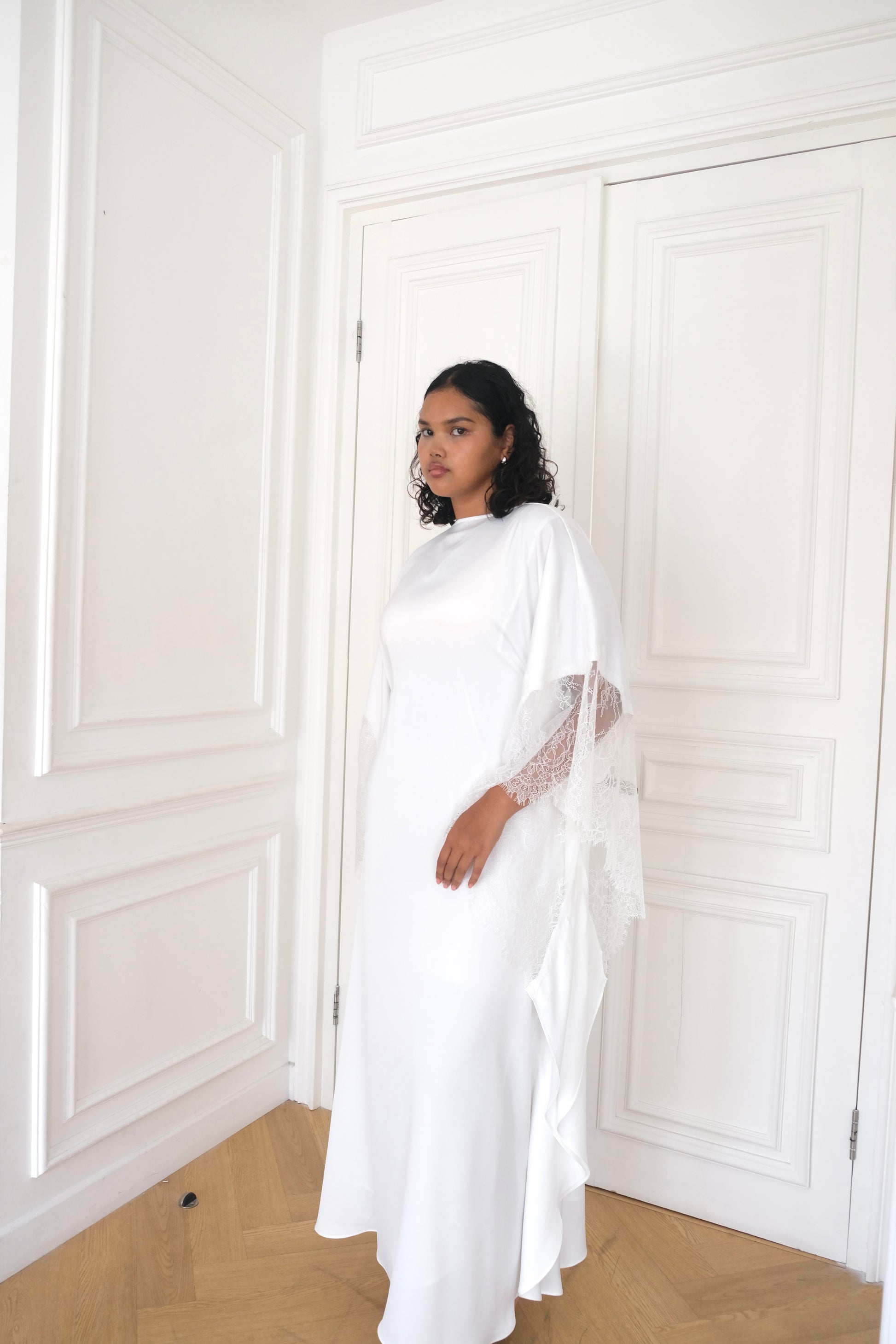 White Bridal Kaftan Dresses White And Gold Moroccan Wedding Kaftan Bridal Nikkah Dress Elegant Eid Kaftan White Bridal Kaftan Dresses White And Gold Moroccan Wedding Kaftan Bridal Nikkah Dress Elegant Eid Kaftan