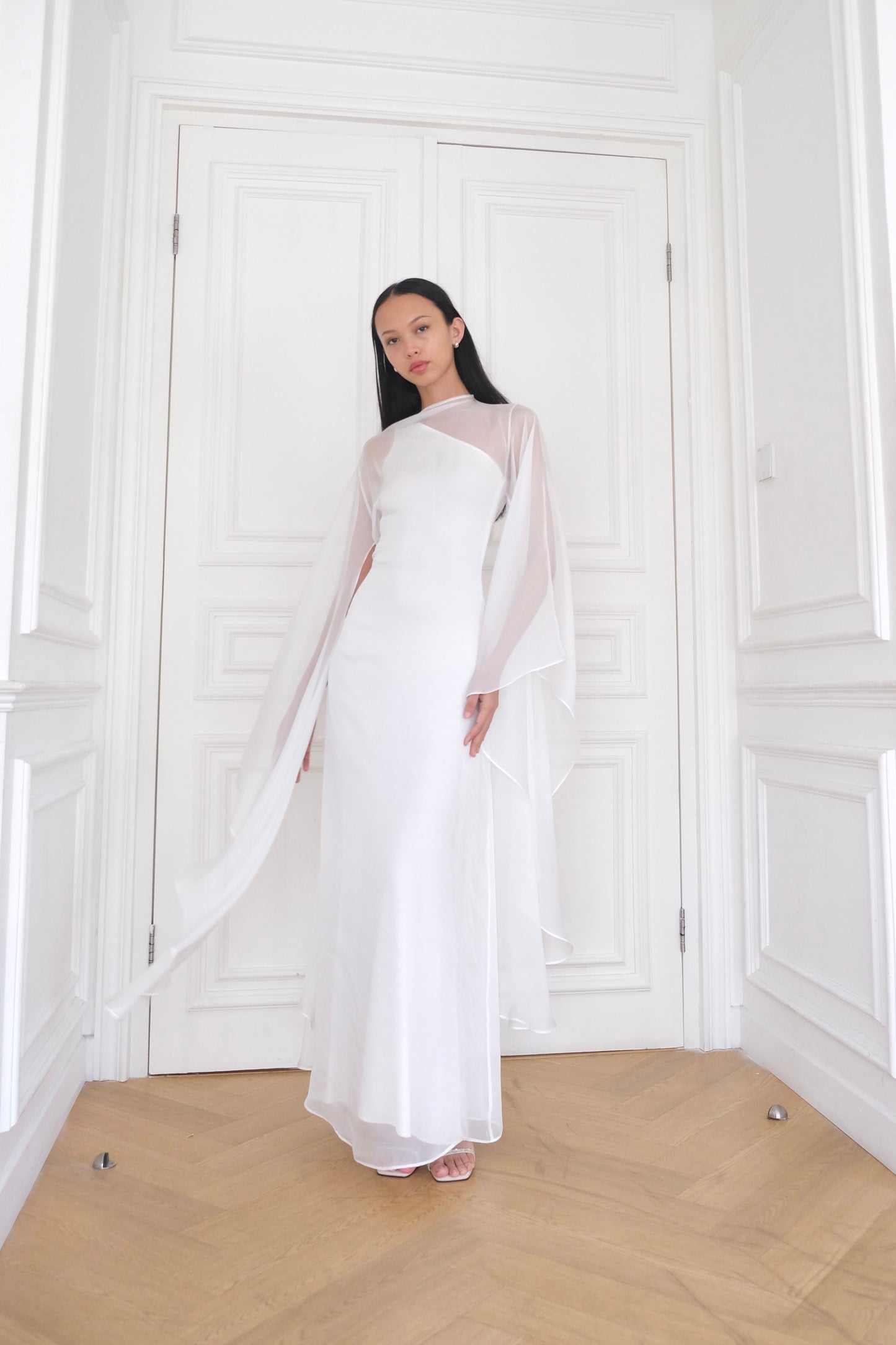 ALUNA Fluid Long Dress in White